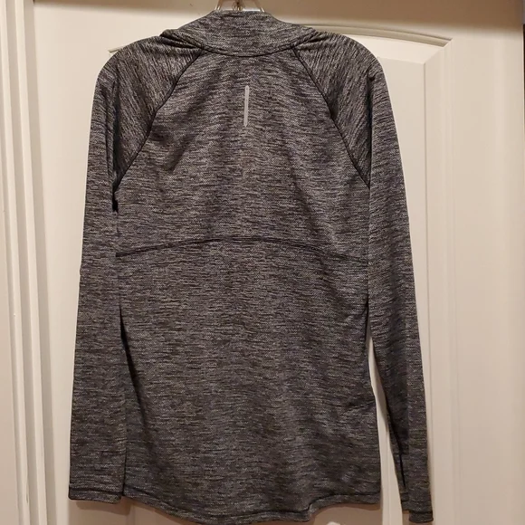 Champion brand quarter zip long sleeve - Picture 3 of 4